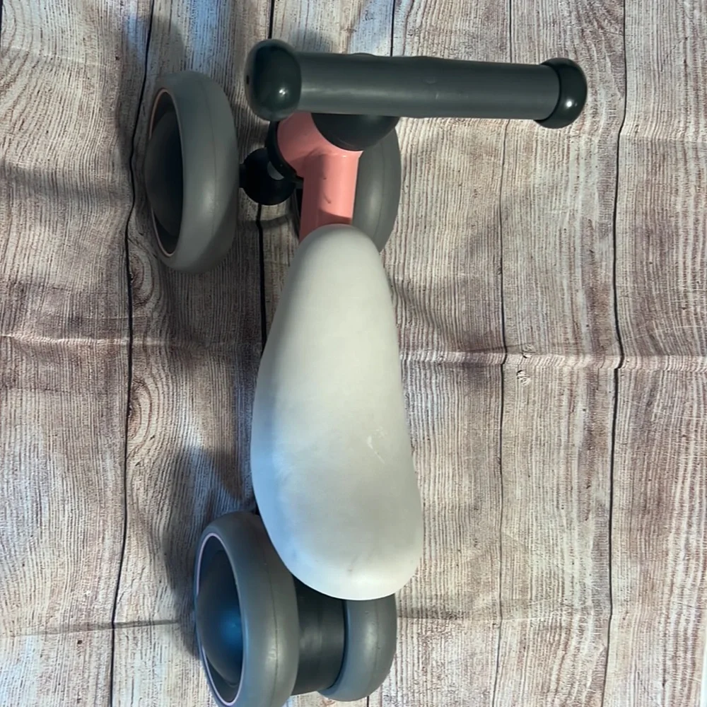 Mini bike like new! - Picture 2 of 3